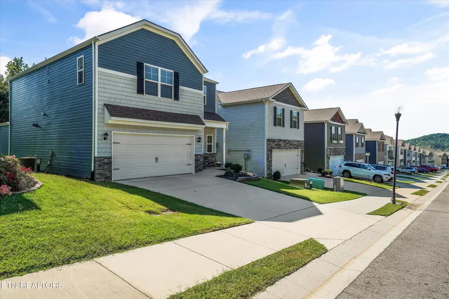 130 Harbour Pointe Lane, Oak Ridge, TN 37830 - #3