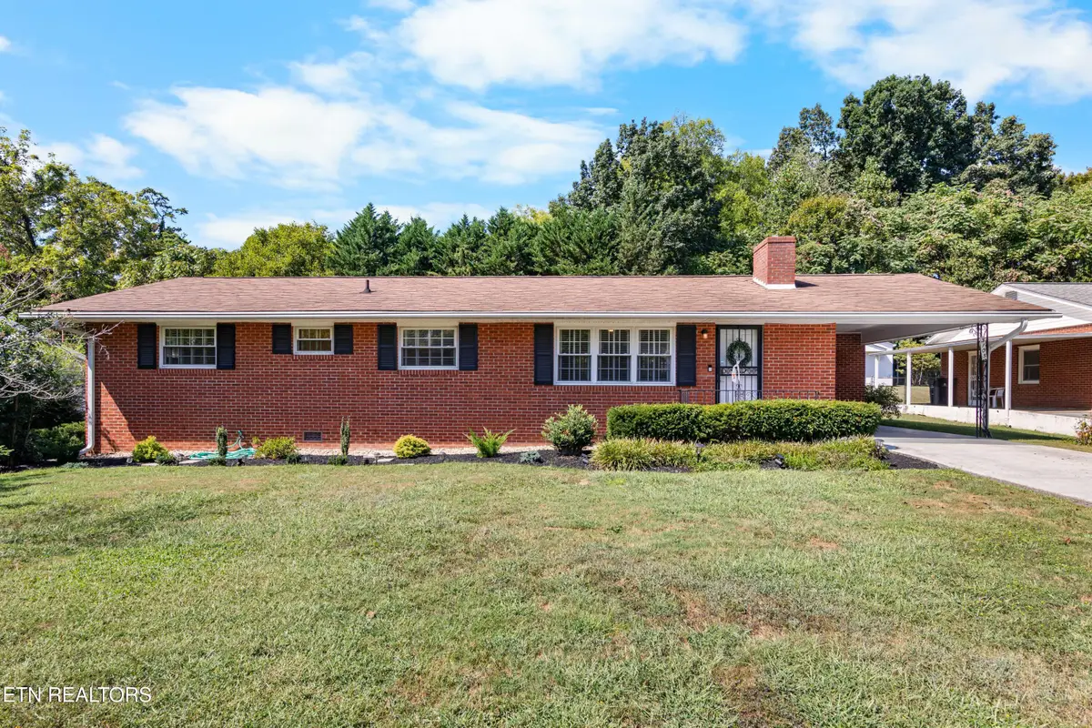 3105 Hazelwood Rd, Knoxville, TN 37921 - #1