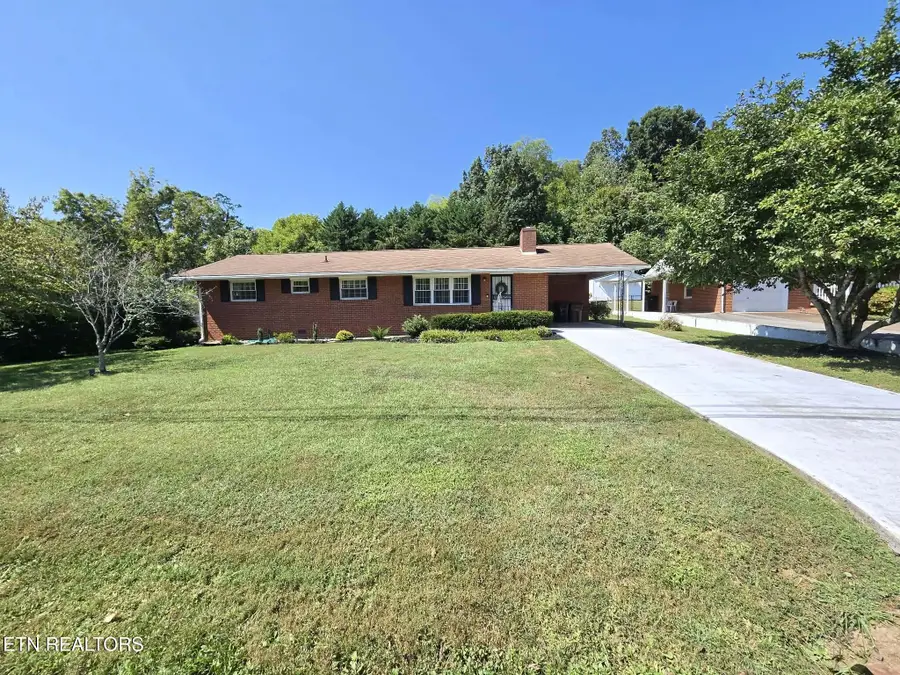 3105 Hazelwood Rd, Knoxville, TN 37921 - #2
