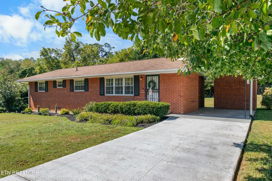 3105 Hazelwood Rd, Knoxville, TN 37921 - #3