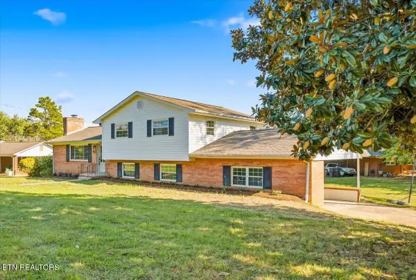 2320 Monterey Rd, Knoxville, TN 37912