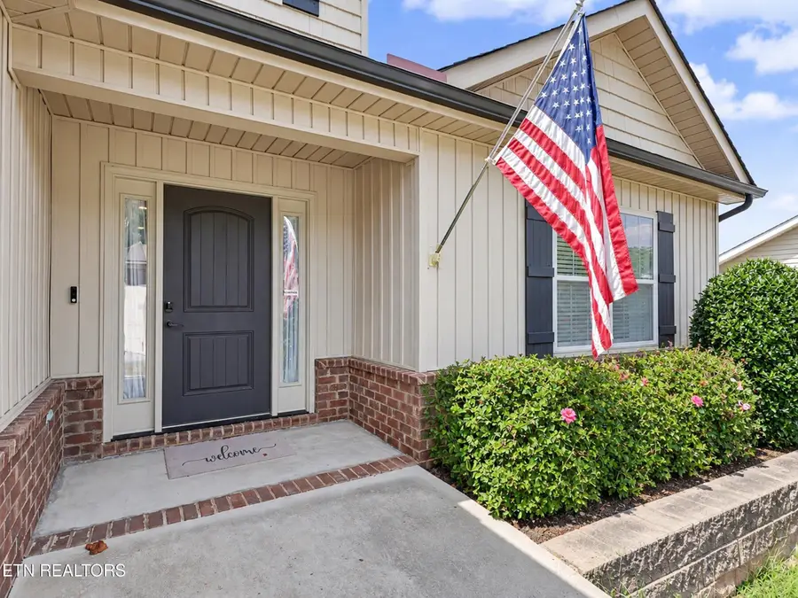 813 Mackenzie Drive, Maryville, TN 37804 - #2