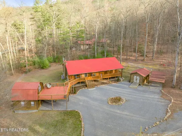 3394 Laurelwood Rd, Cosby, TN 37722