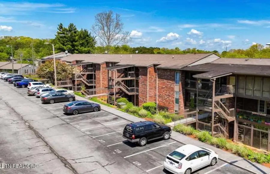 448 Berlin Drive, Knoxville, TN 37923 - #2