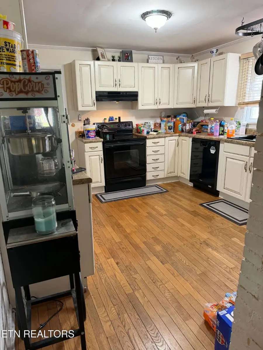 808 N 28th St, Middlesboro, KY 40965 - #2