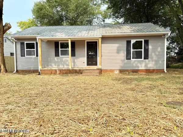 2527 Marshall St, Maryville, TN 37804