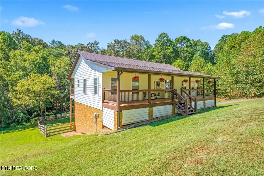 123 Cove Springs Drive, Dandridge, TN 37725 - #2
