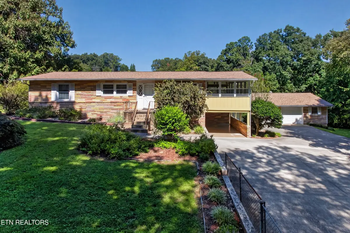 12401 Buttermilk Rd, Knoxville, TN 37932 - #1
