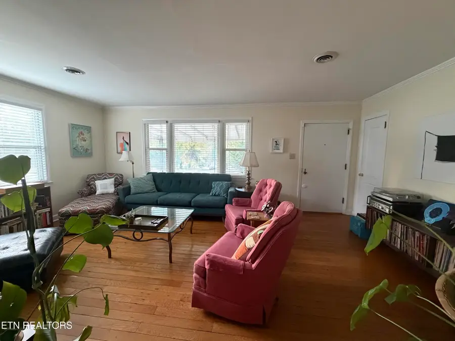 1016 Oglewood Ave, Knoxville, TN 37917 - #3