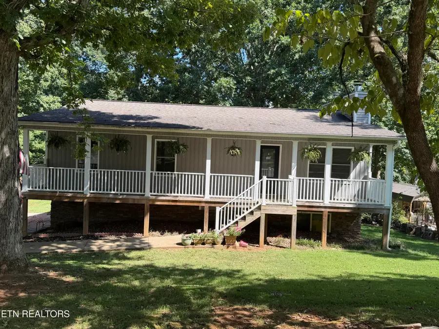 1113 E Woodshire Drive, Knoxville, TN 37922 - #2