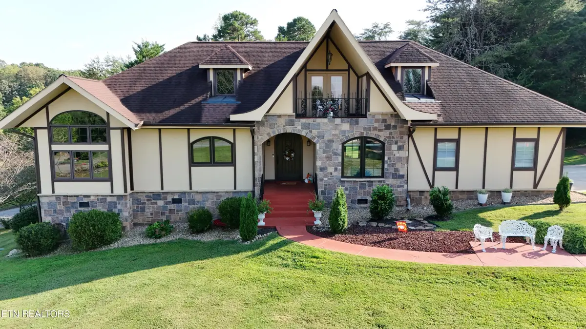 135 Bluffton Rd, Friendsville, TN 37737 - #1