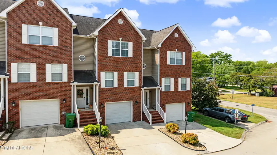 106 Olivia Lane, Maryville, TN 37804 - #2