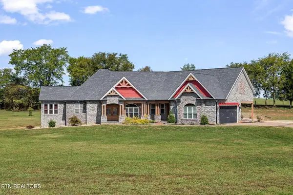672 Winding Creek Way, Walland, TN 37886