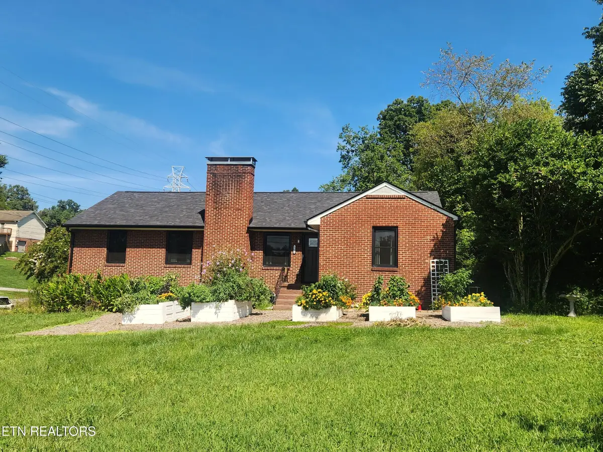 1701 Highland Drive, Knoxville, TN 37918 - #1