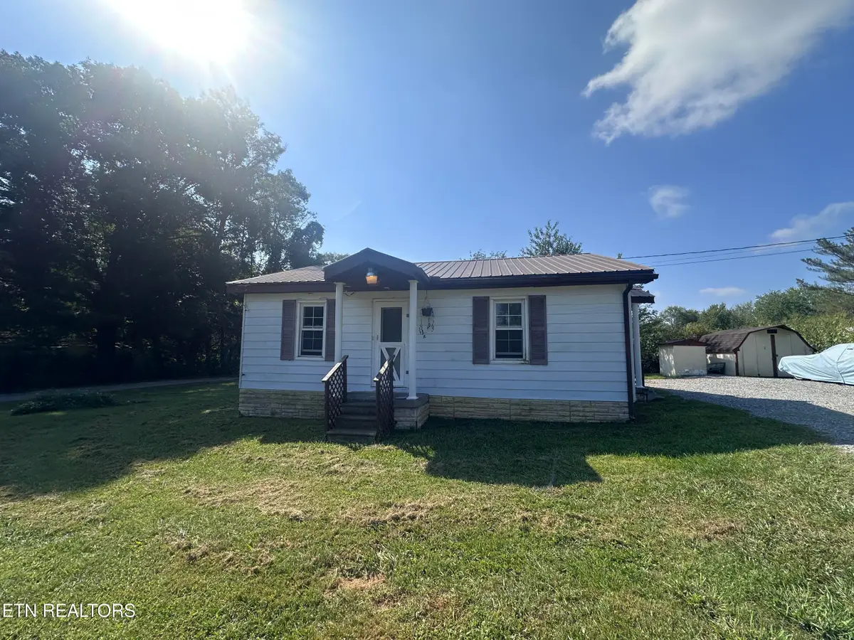 1106 Frank Campbell Rd, Jamestown, TN 38556 - #1