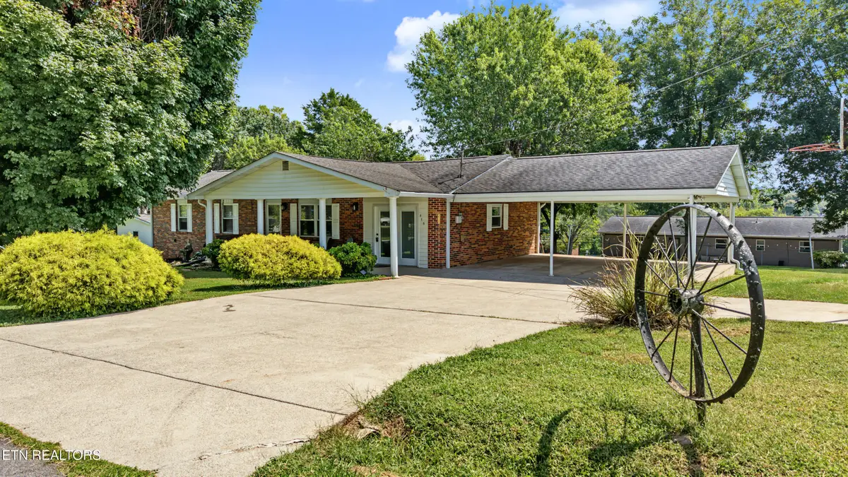 915 Panorama Drive, Maryville, TN 37801 - #1