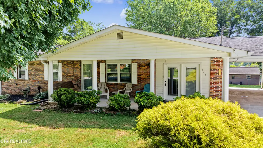 915 Panorama Drive, Maryville, TN 37801 - #2