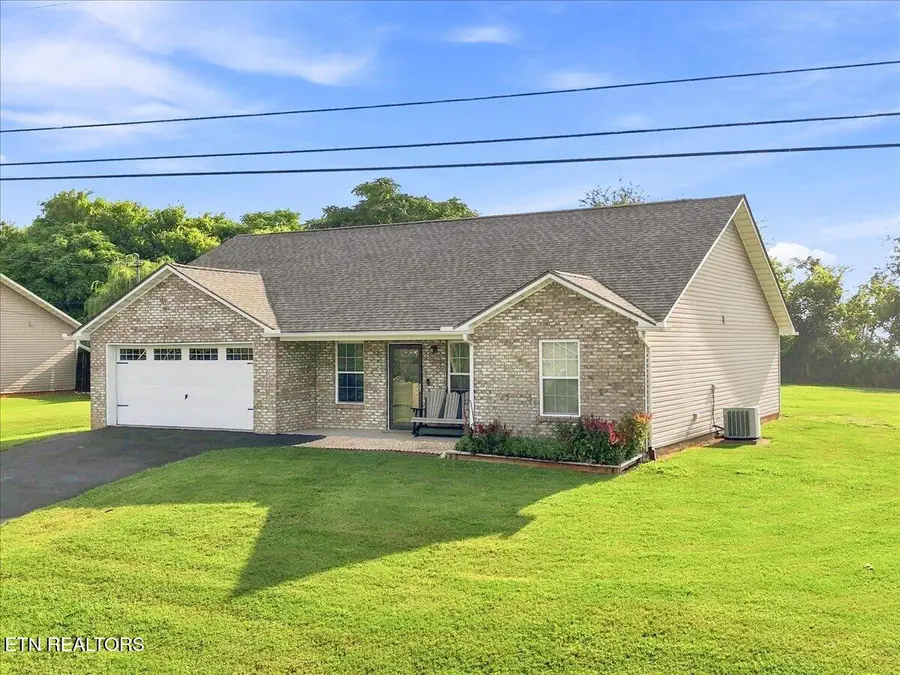 611 Privet Drive, Dandridge, TN 37725 - #2