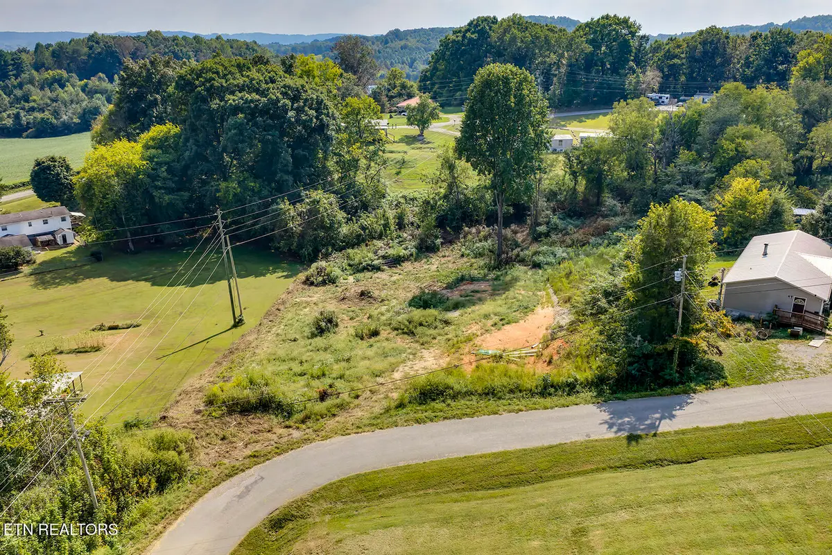 519 Sunflower Circle, Sweetwater, TN 37874 - #1