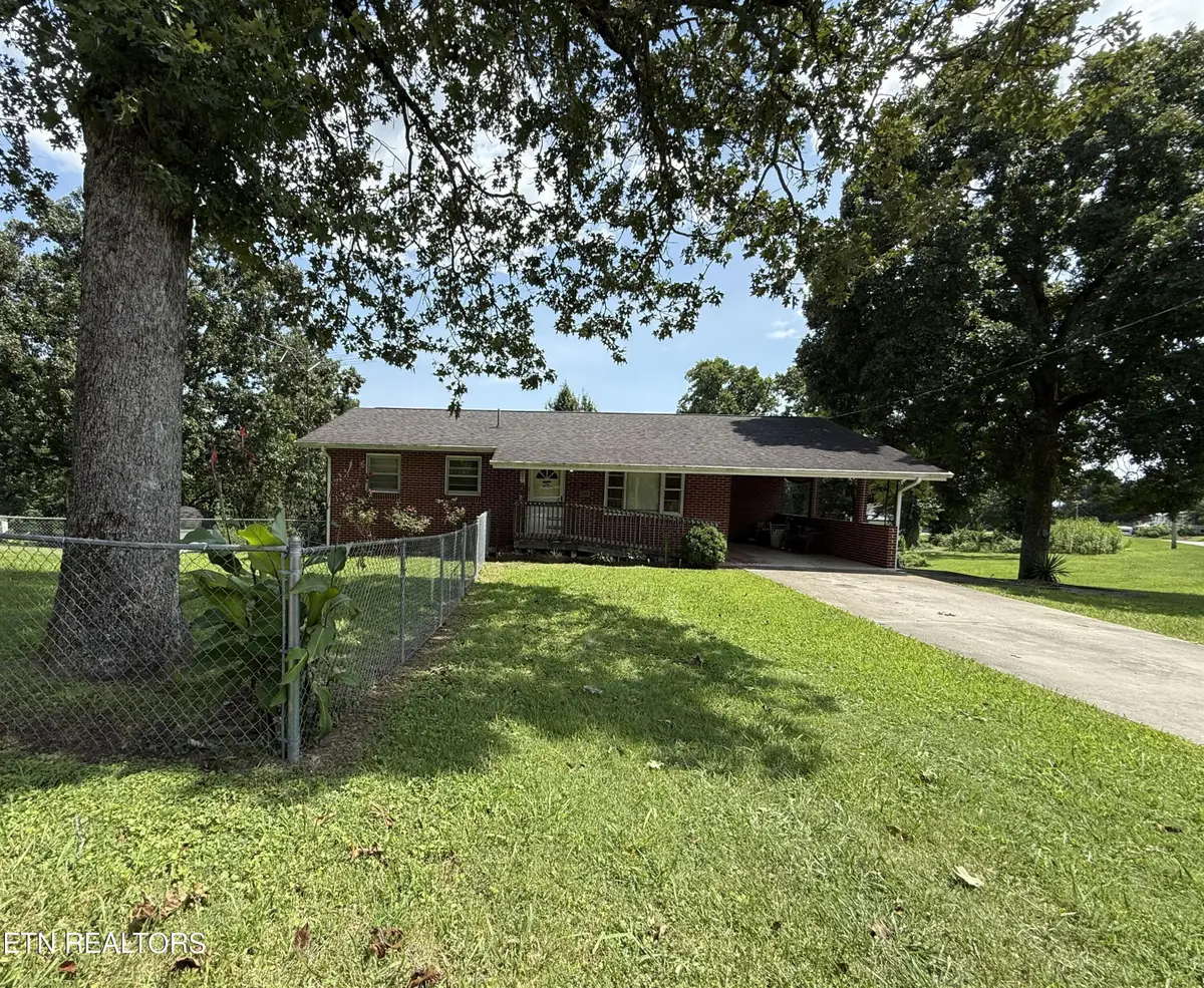 200 N Church Ave, Rockwood, TN 37854 - #1