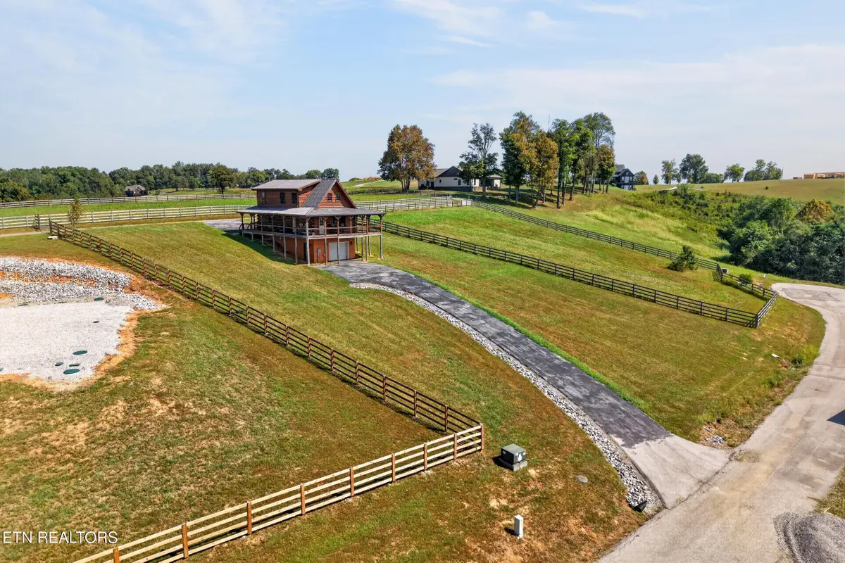 121 Bluegill Rd, Hilham, TN 38568 - #1