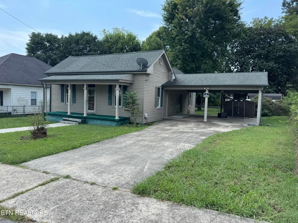 409 W Wheeler St, Rockwood, TN 37854 - #1