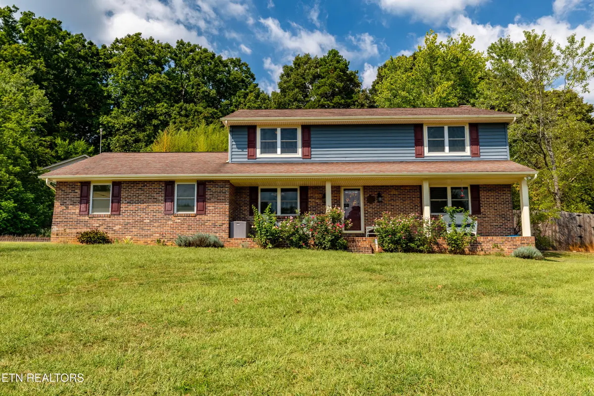 1228 Court Field Rd, Knoxville, TN 37922 - #1