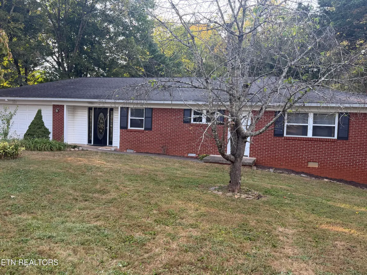 1513 Fair Drive, Knoxville, TN 37918 - #1