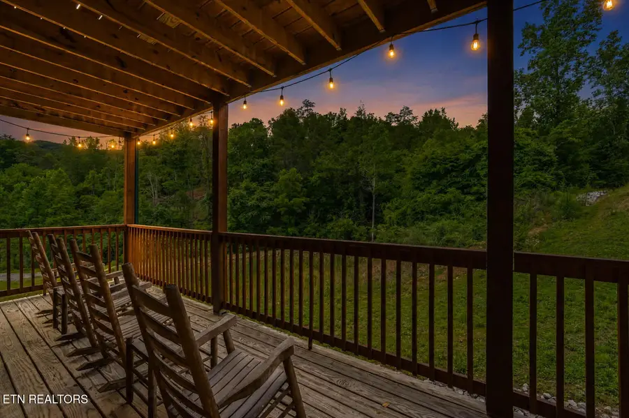 2933 Fiddlers Creek Way, Pigeon Forge, TN 37863 - #2