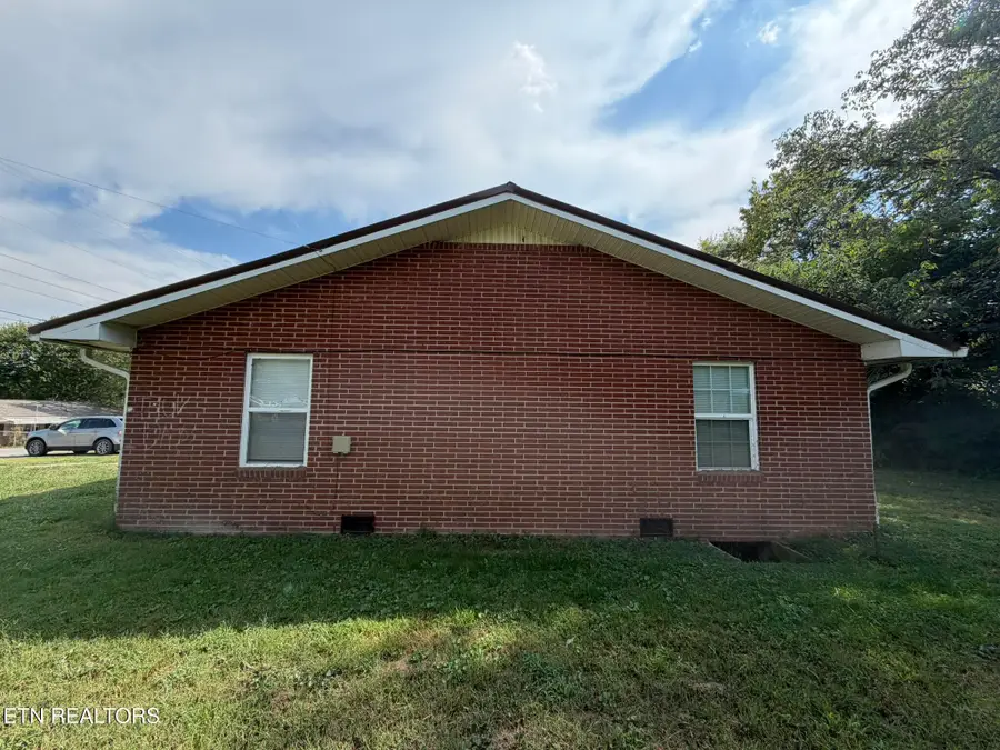 1617 Jefferson St, Morristown, TN 37814 - #2