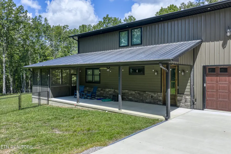 1532 E Overlook Rd, Monterey, TN 38574 - #3