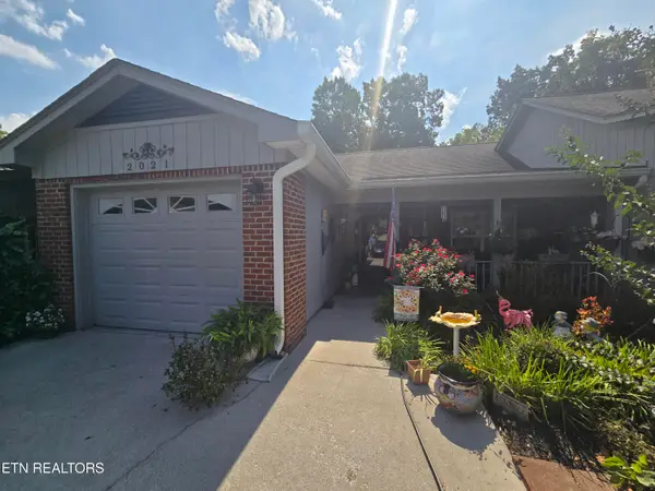 2021 Locarno Drive, Knoxville, TN 37914