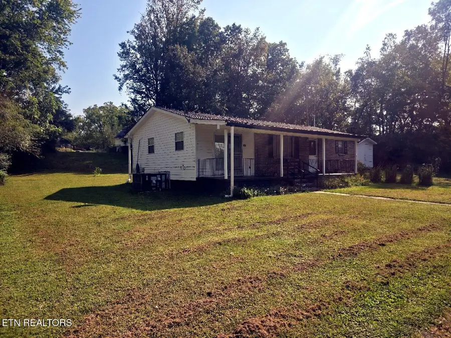 312 N Eighth St, Lafollette, TN 37766 - #2