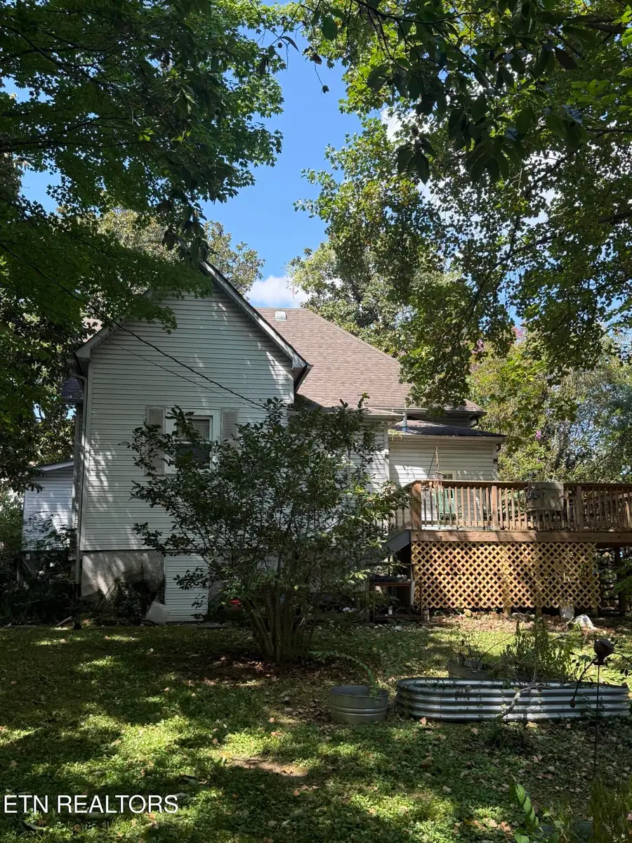 922 Chickamauga Ave, Knoxville, TN 37917 - #2