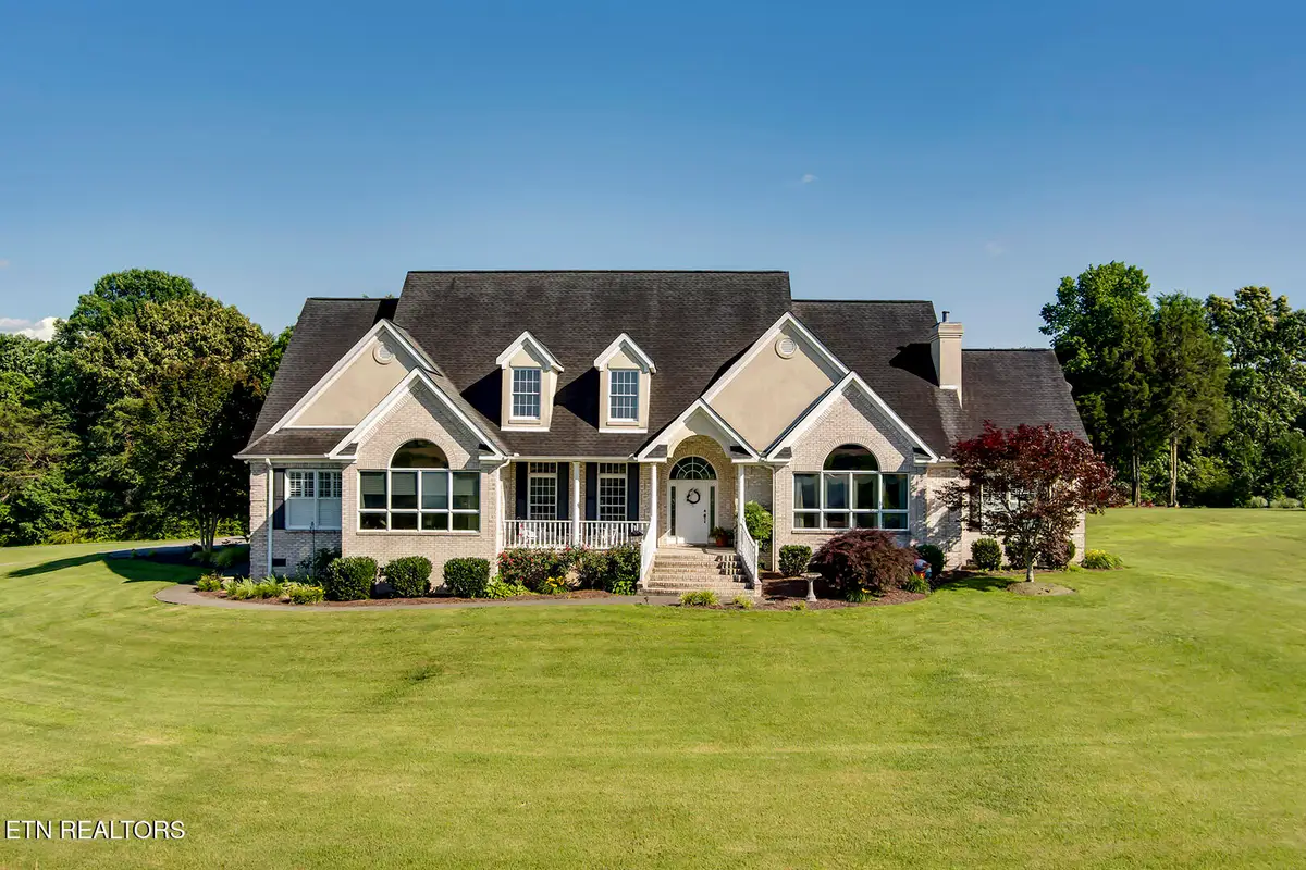 1044 Smith Valley Rd, Lenoir City, TN 37772 - #1