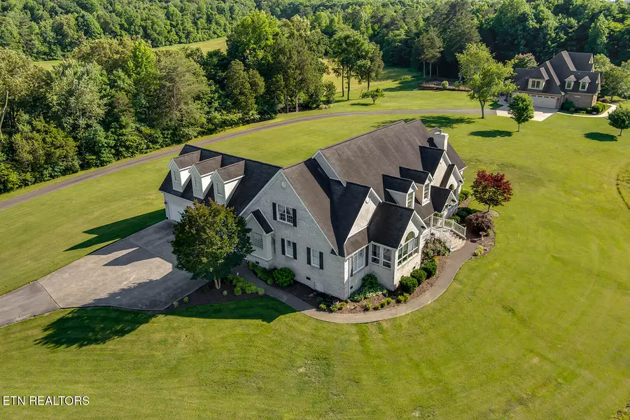 1044 Smith Valley Rd, Lenoir City, TN 37772 - #3
