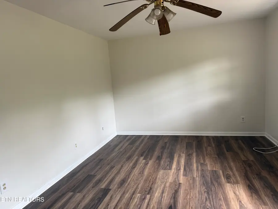 210 Snow Lane, Harriman, TN 37748 - #2