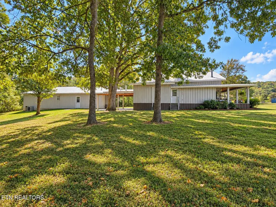 2225 Winona Rd, Huntsville, TN 37756 - #2