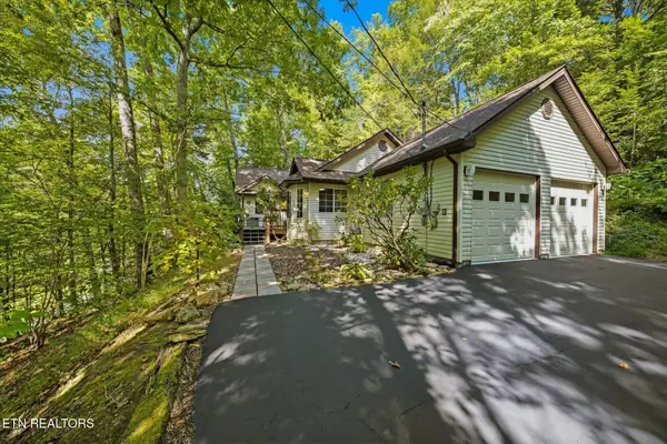 688 Ownby Drive, Gatlinburg, TN 37738