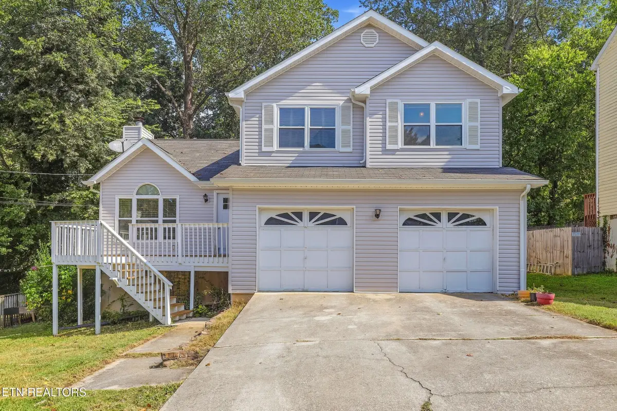 1304 Woodridge Drive, Knoxville, TN 37919 - #1