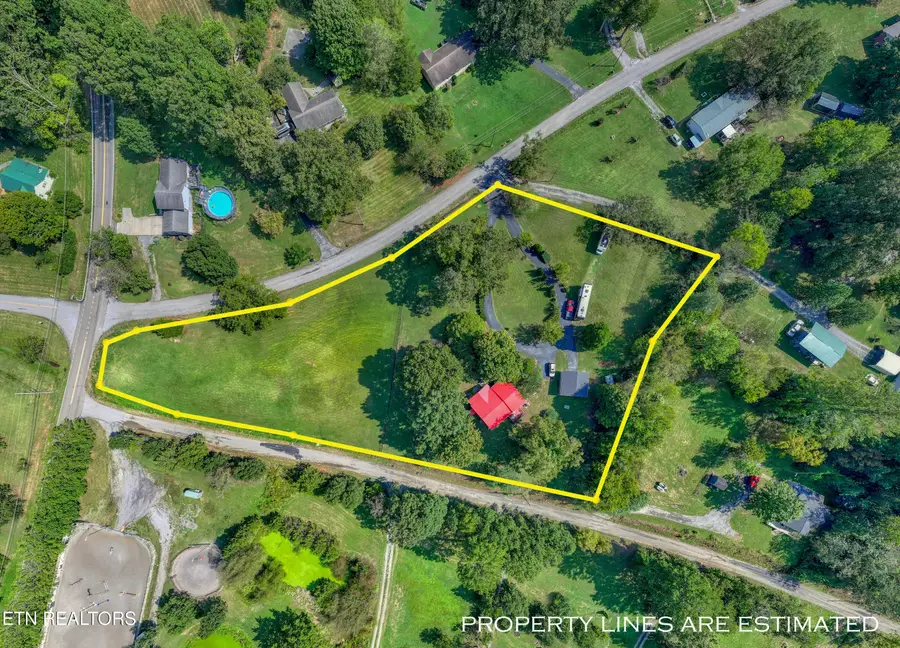 8820 Trout Rd, Mascot, TN 37806 - #3