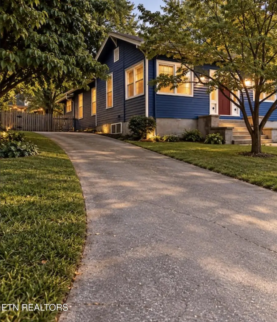 215 Campus Lane, Knoxville, TN 37918 - #3