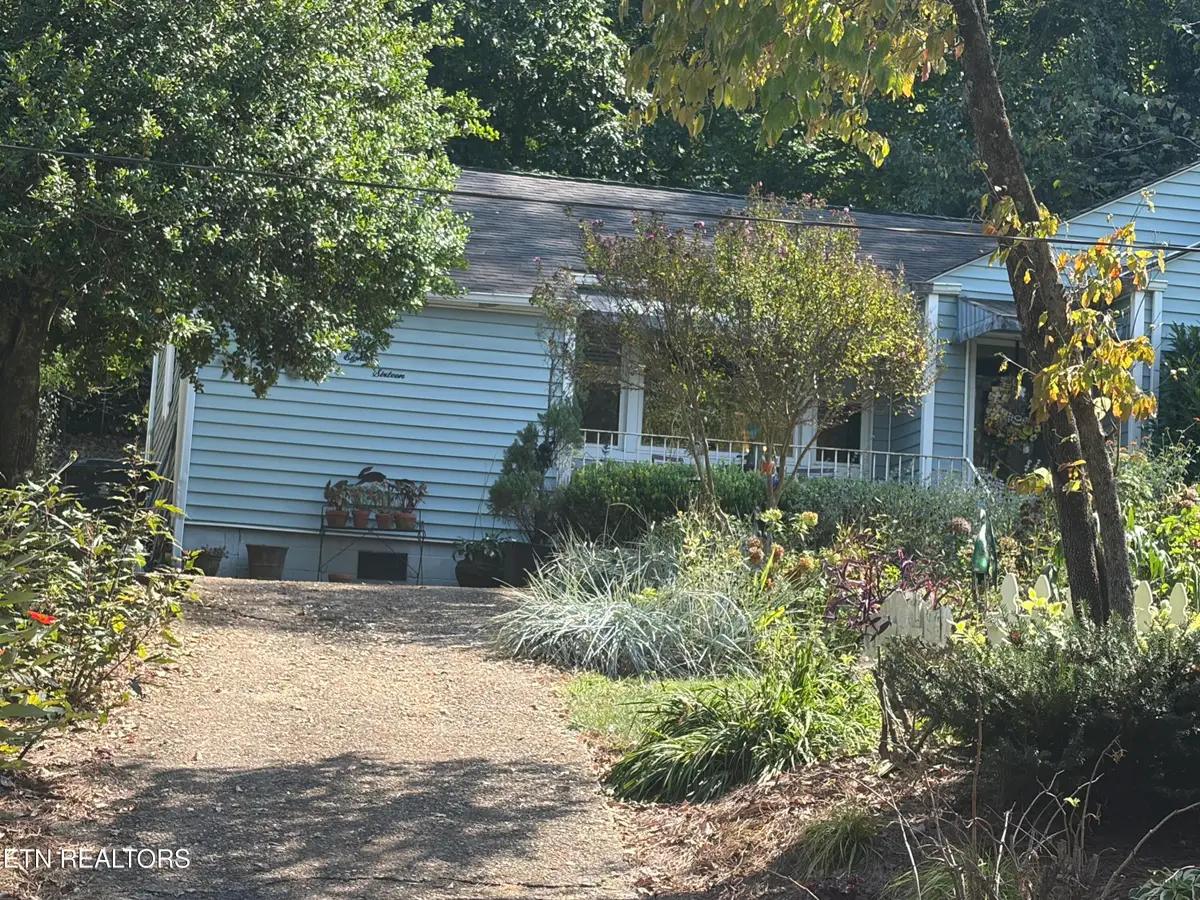 2816 Hardin Hill Rd, Knoxville, TN 37917 - #1