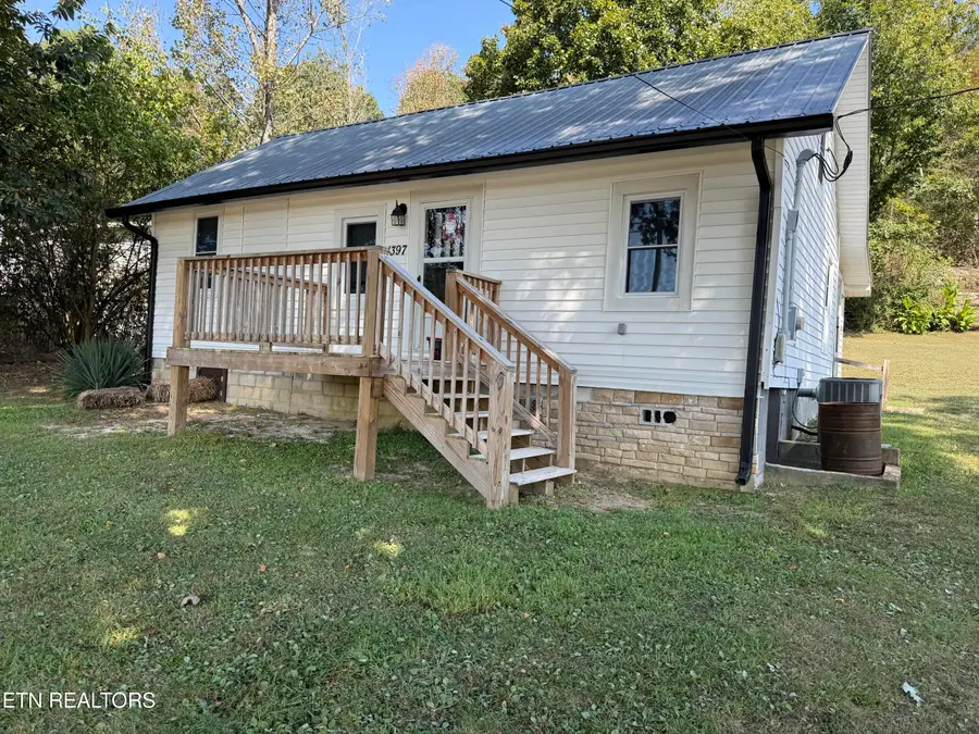 4397 Round Mountain Rd, Jamestown, TN 38556 - #2