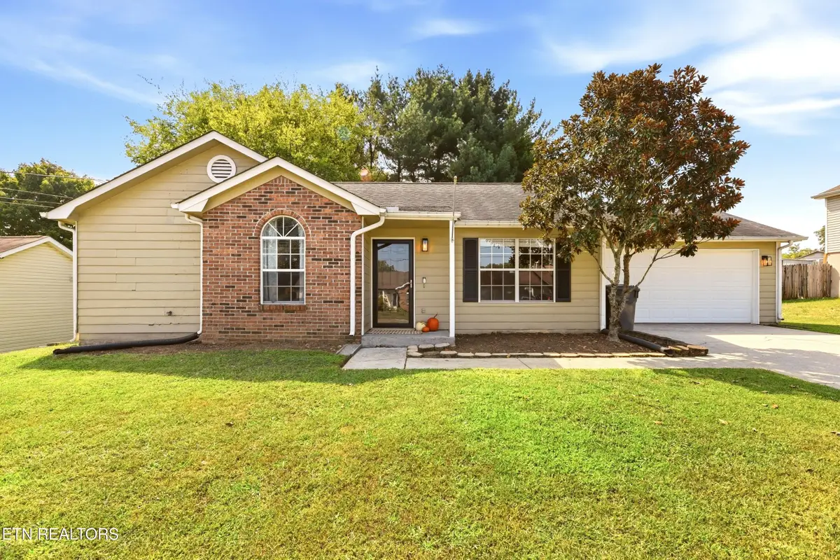 6024 Newington Lane, Knoxville, TN 37912 - #1