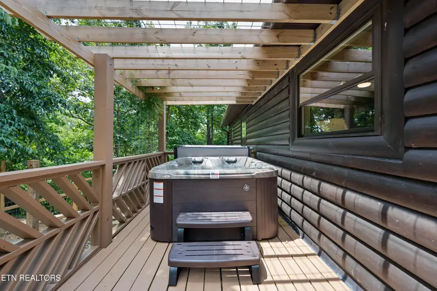 831 Lloyd Huskey Rd, Pigeon Forge, TN 37863 - #3