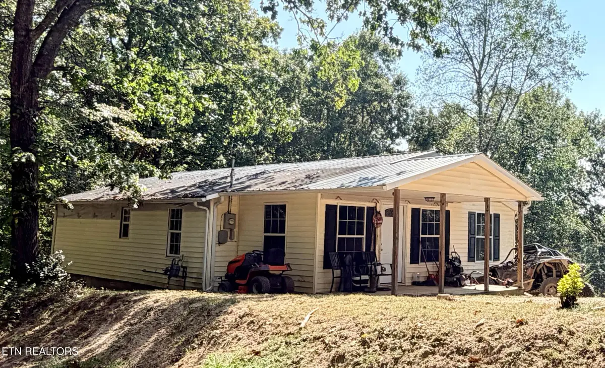 217 Mountain View Rd, Robbins, TN 37852 - #1