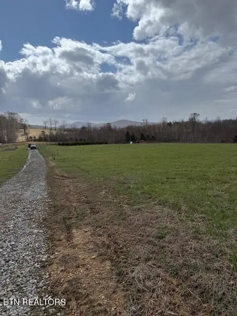 129 Rushing Springs Rd, Monterey, TN 38574 - #1