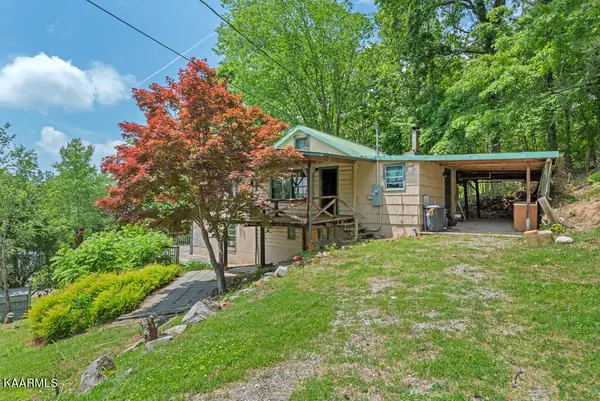 2005 Sunbird Lane, Dandridge, TN 37725