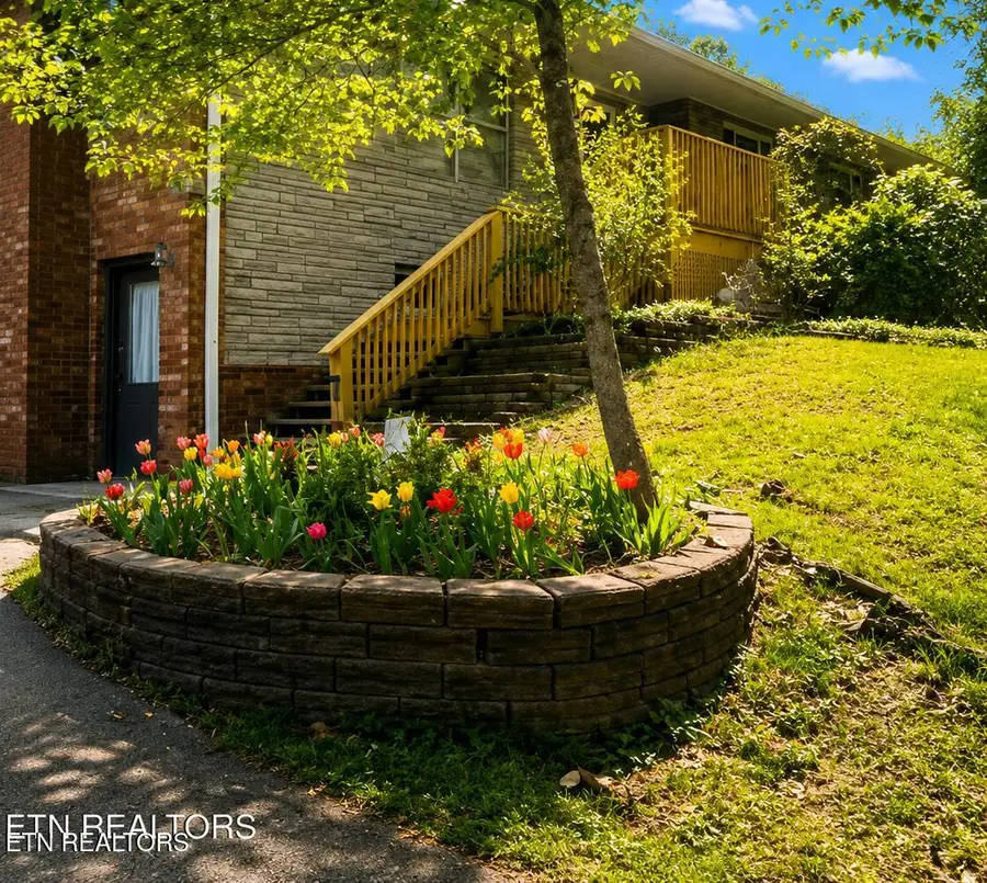 4220 Spar Drive, Knoxville, TN 37918 - #3